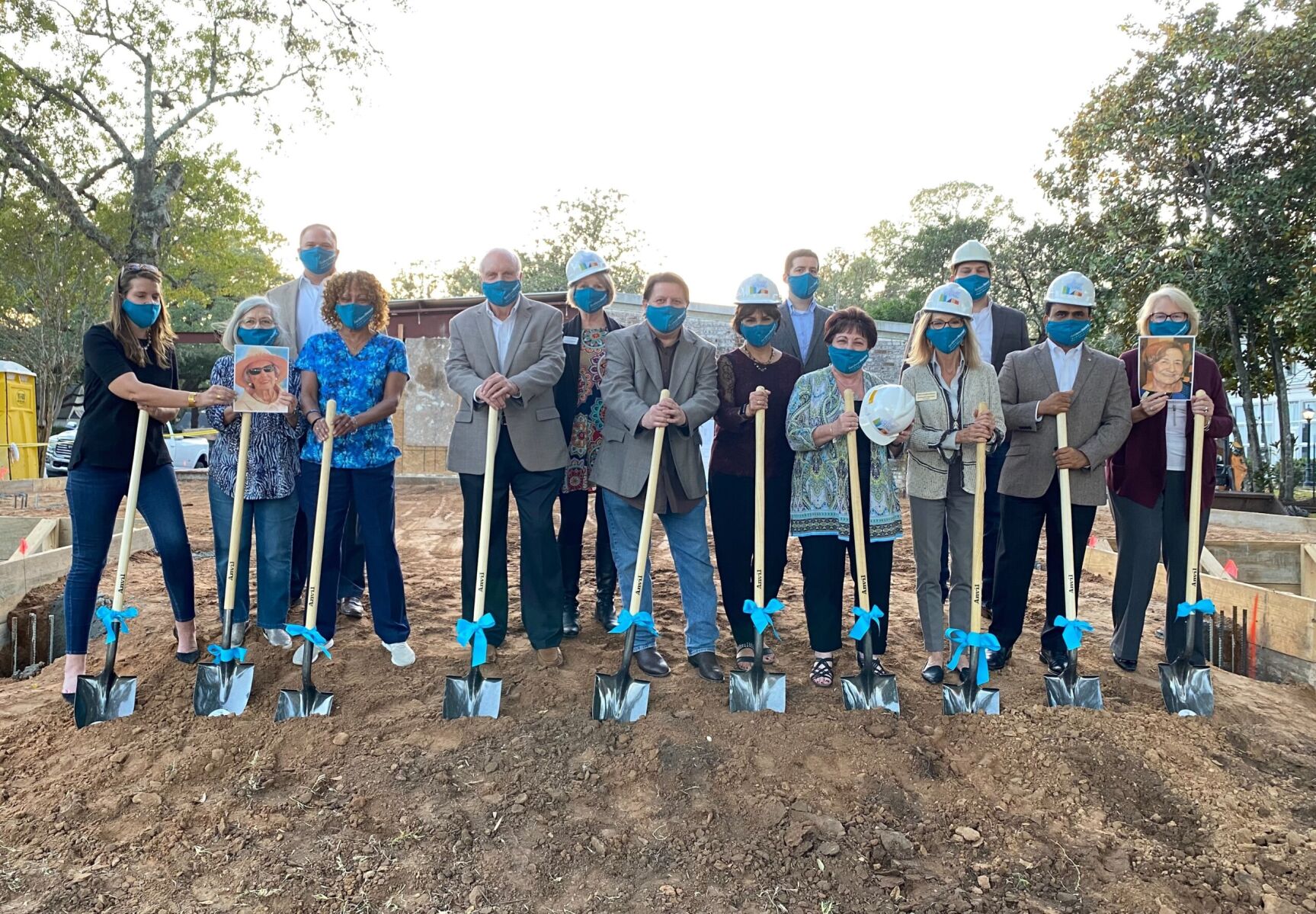 groundbreaking photo Fort Bend Museum board n donors